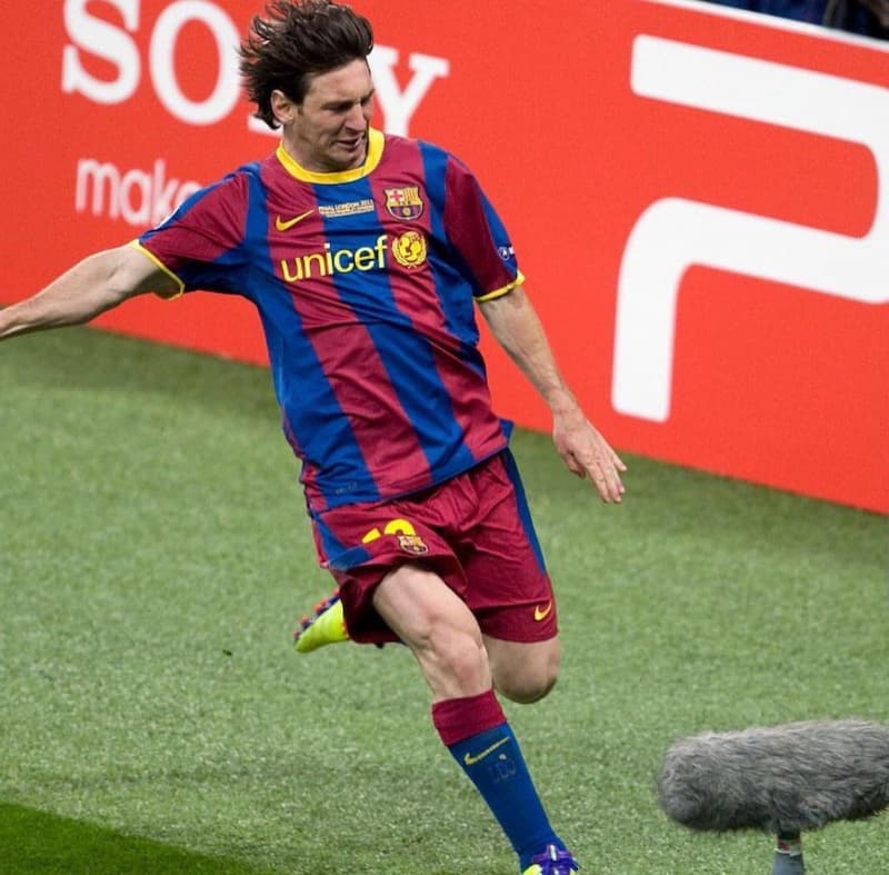 Messi Persiguiendo al Carpincho — Argentina Futbol meme