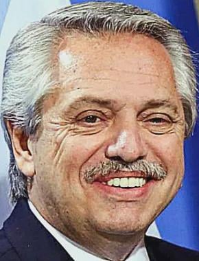 Alberto Fernández Sonriendo