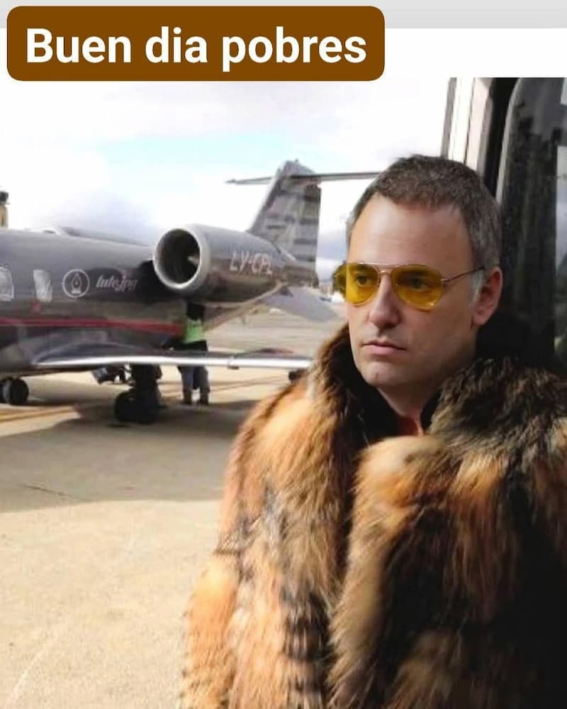 Good Morning Poor People Private Jet Flex — Argentina Politics meme
