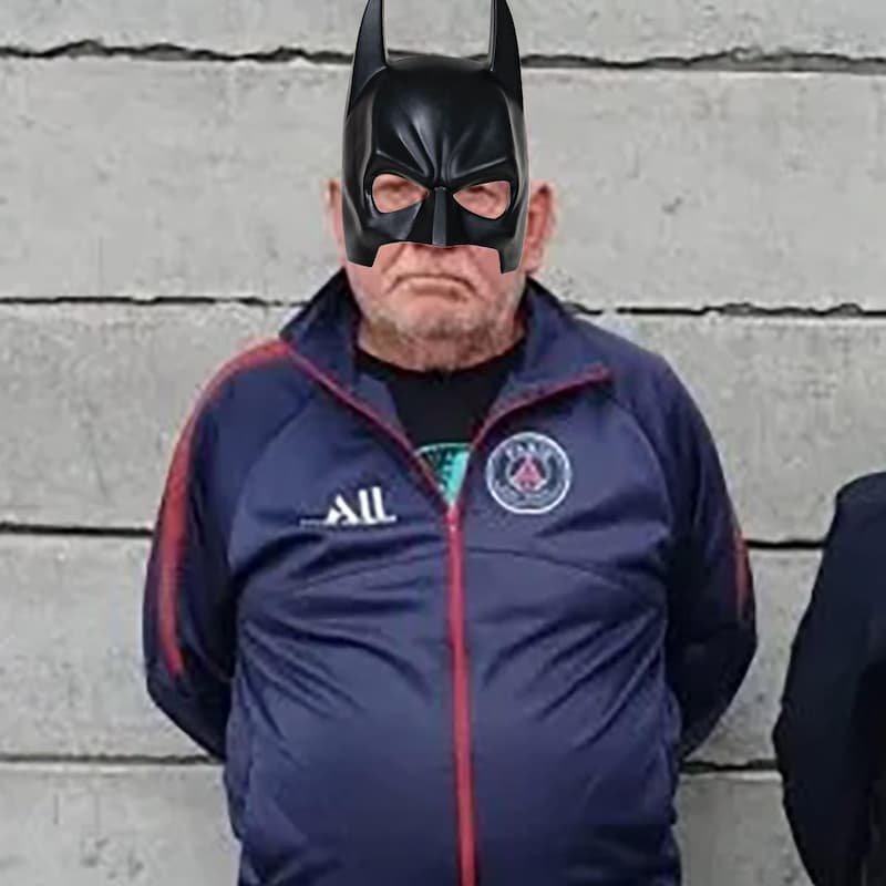 El Viejo Gruñón del PSG Con Máscara de Batman — meme de Batman Mask Edit