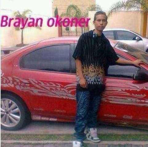 Rayos... es el brayan — meme de Cursed Car