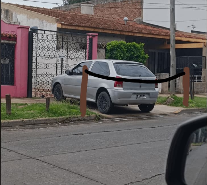 Este es el colmo, que se puede hacer? — meme de Cursed Car