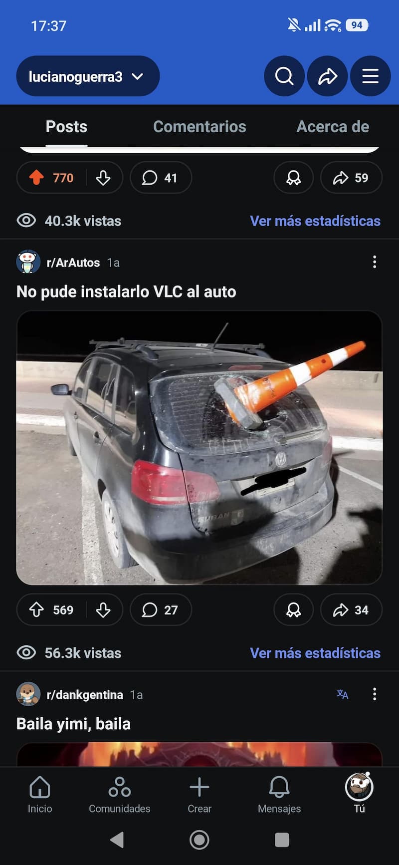 No pude instalarlo VLC al auto — meme de Cursed Car