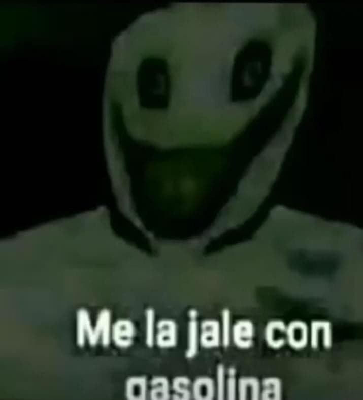 El Alien Se Pone Raro Con La Nafta — meme de Cursed Image