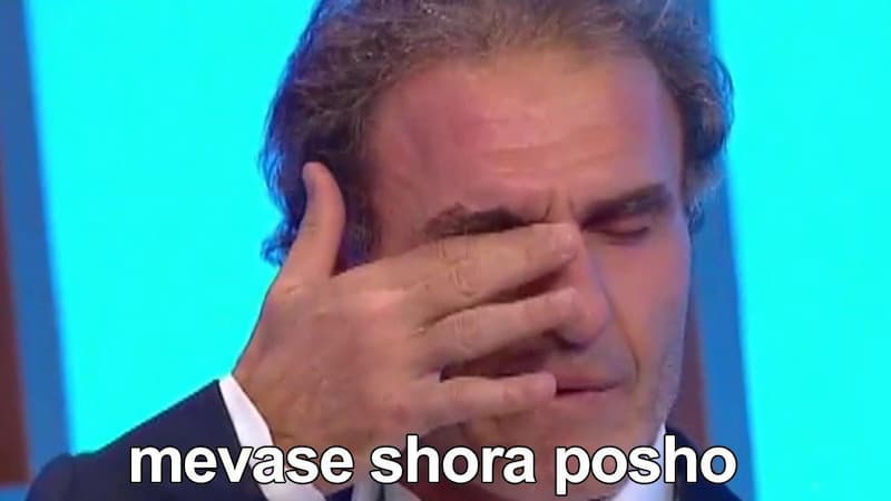 No te reconoce nadie Rozalo Ypenal. Club microbio. — Tv Host Reaction meme